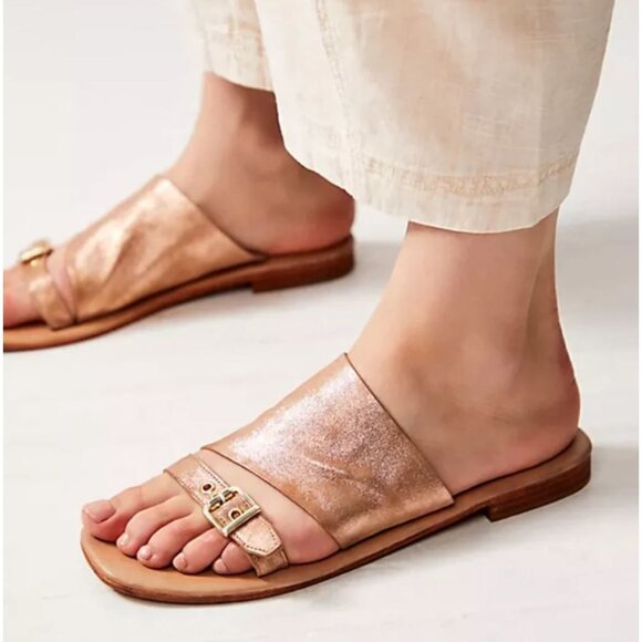 FREE PEOPLE Rose Gold Pink Metallic Mila Sandal Leather Slip On Sandals Size 8.5 - Picture 1 of 10